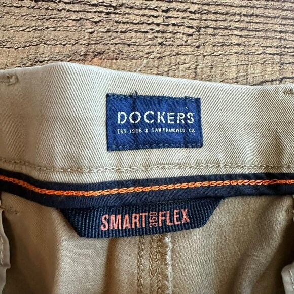 Dockers Men's Straight Fit Tan Cargo Khaki Pants -34x36" - Picture 5 of 10